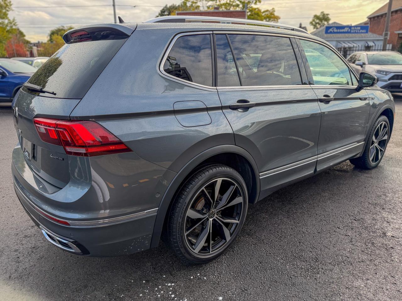 2024 Volkswagen Tiguan Highline R-Line 4MOTION/BSM/NAVI/360 CAMERA/REMOTE Photo4