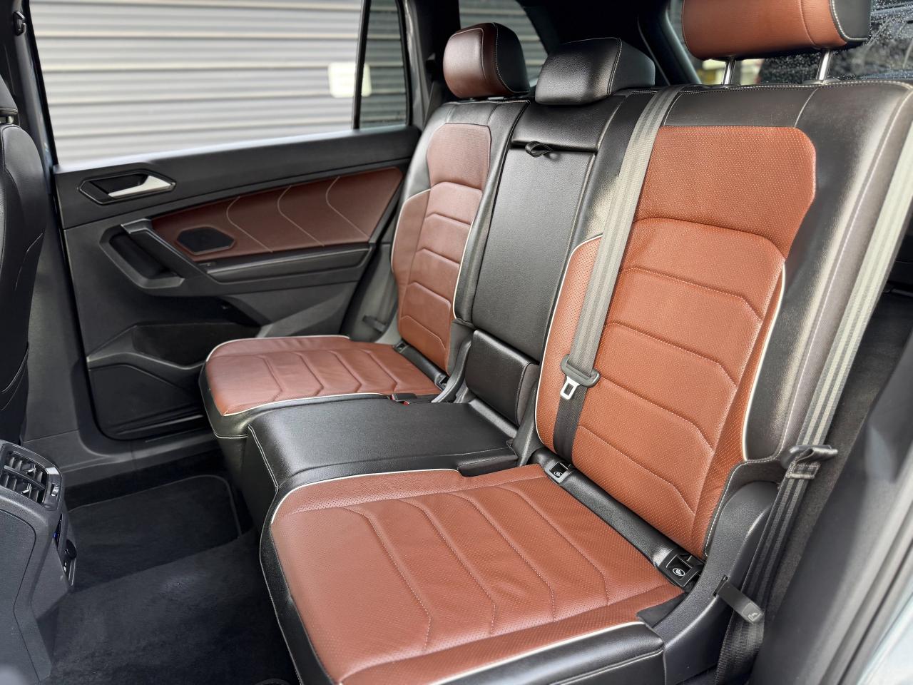 2024 Volkswagen Tiguan Highline R-Line 4MOTION/BSM/NAVI/360 CAMERA/REMOTE Photo