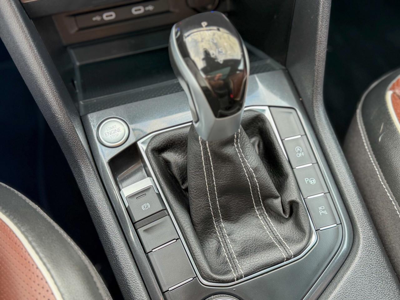 2024 Volkswagen Tiguan Highline R-Line 4MOTION/BSM/NAVI/360 CAMERA/REMOTE Photo