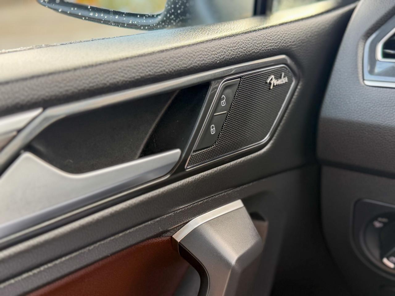 2024 Volkswagen Tiguan Highline R-Line 4MOTION/BSM/NAVI/360 CAMERA/REMOTE Photo