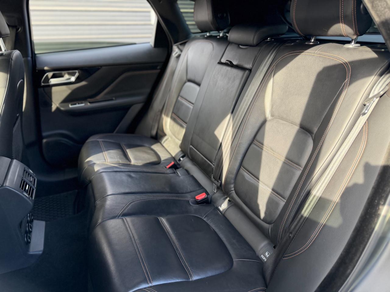 2018 Jaguar F-PACE Prestige 25T-AWD/BSM/NAVI/PANO/CAMERA/LOW KM/2L Photo