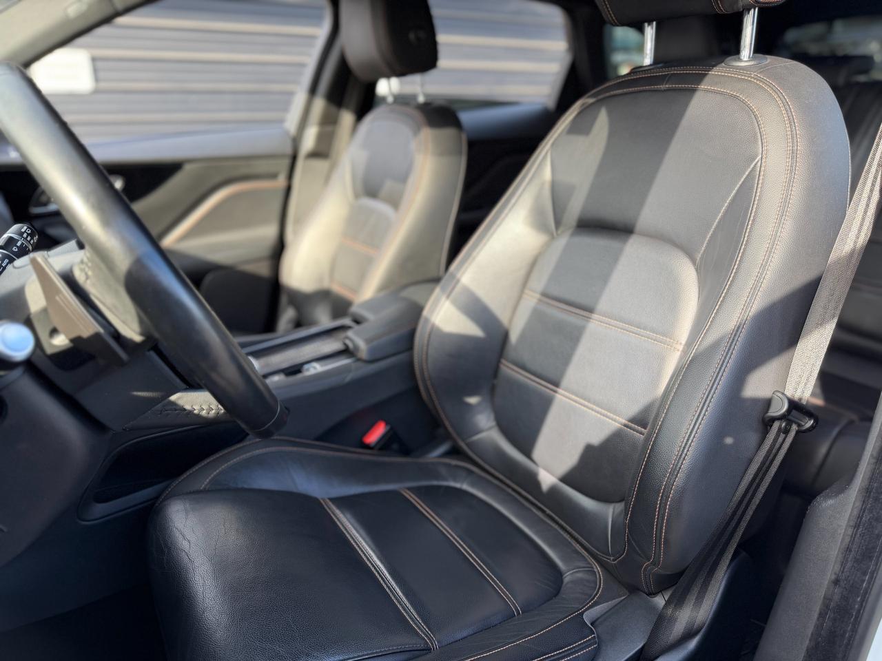 2018 Jaguar F-PACE Prestige 25T-AWD/BSM/NAVI/PANO/CAMERA/LOW KM/2L Photo