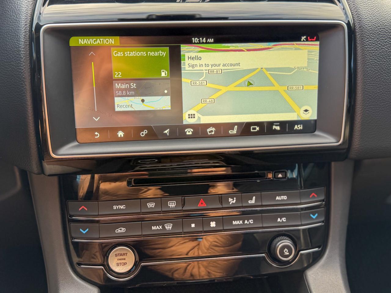 2018 Jaguar F-PACE Prestige 25T-AWD/BSM/NAVI/PANO/CAMERA/LOW KM/2L Photo