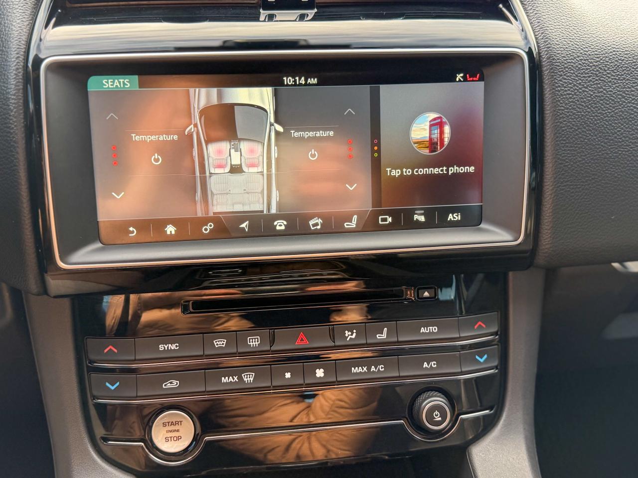 2018 Jaguar F-PACE Prestige 25T-AWD/BSM/NAVI/PANO/CAMERA/LOW KM/2L Photo