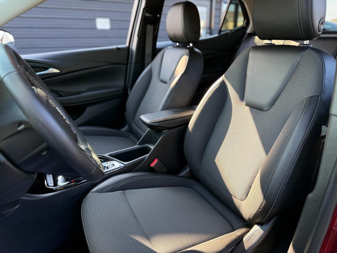 2023 Buick Encore GX Preferred/ 1 OWNER/LOW KM/ACC/REMOTE/CAMERA/1.2L Photo