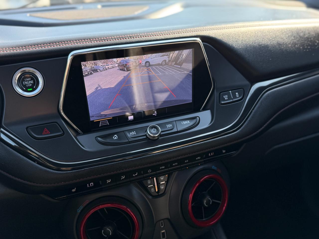 2019 Chevrolet Blazer RS-3.6L/AWD/NAVI/PANO/REMOTE/BSM/BACK UP CAMERA Photo