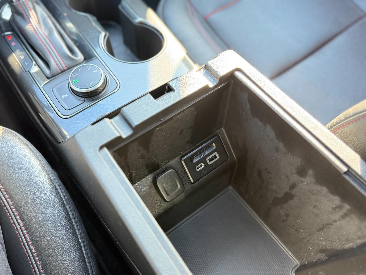 2019 Chevrolet Blazer RS-3.6L/AWD/NAVI/PANO/REMOTE/BSM/BACK UP CAMERA Photo