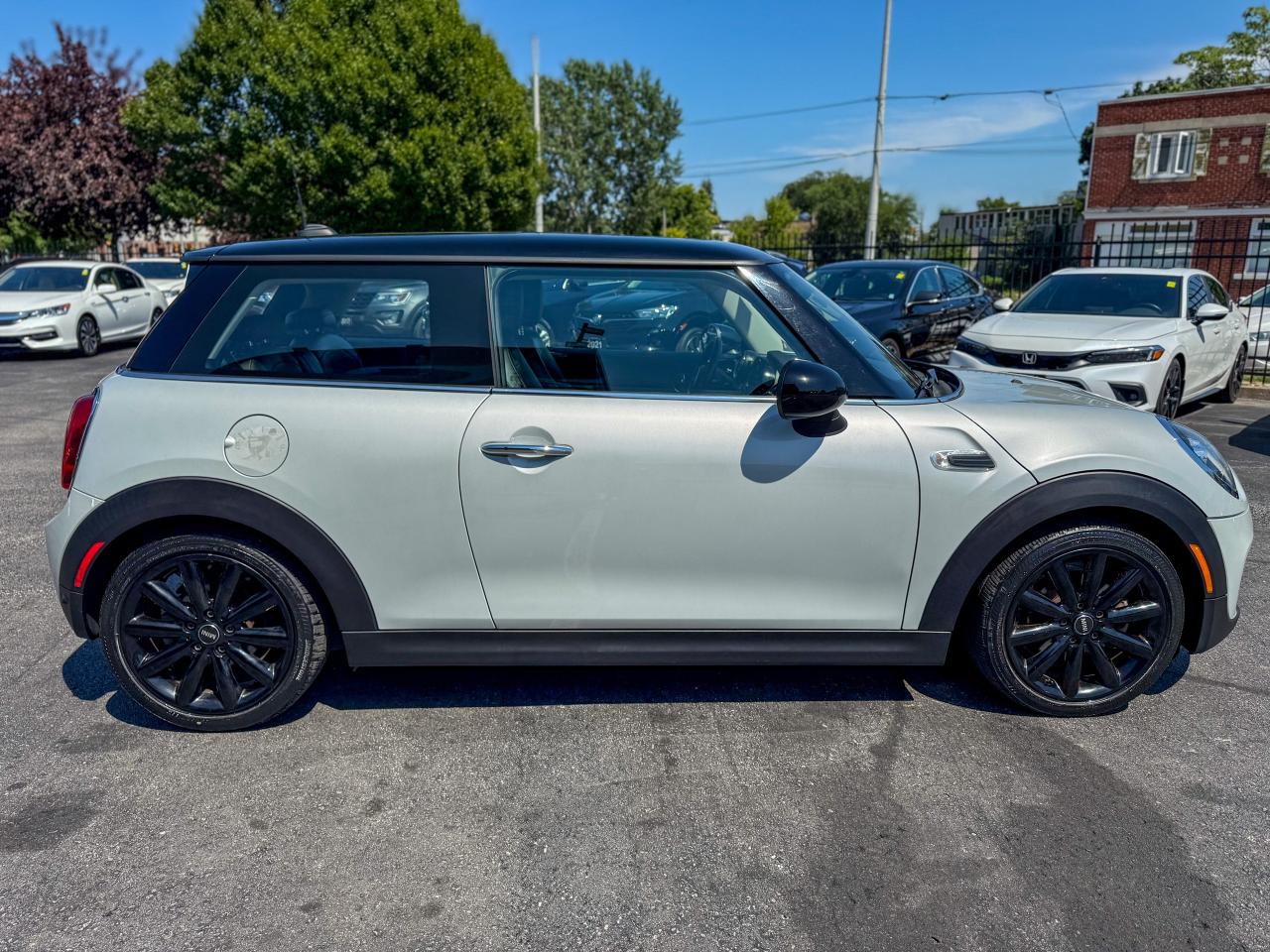 2019 MINI 3 Door Cooper/NAVIGATION/CAMERA/ROOF/LOW KM/1.5 L Photo