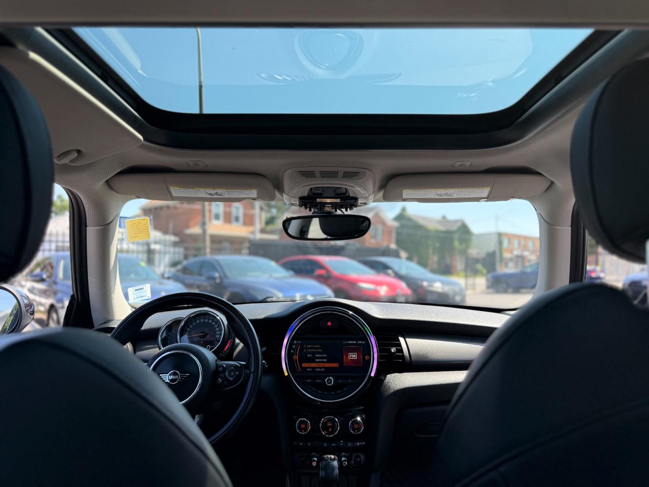 2019 MINI 3 Door Cooper/NAVIGATION/CAMERA/ROOF/LOW KM/1.5 L Photo