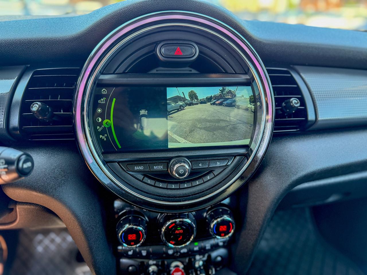 2019 MINI 3 Door Cooper/NAVIGATION/CAMERA/ROOF/LOW KM/1.5 L Photo