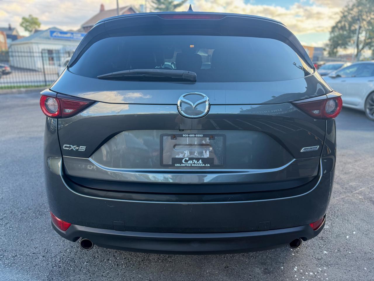 2017 Mazda CX-5 GS/NAVI/BSM/CAMERA/LEATHER/PUS START/HEATED SEATS Photo3