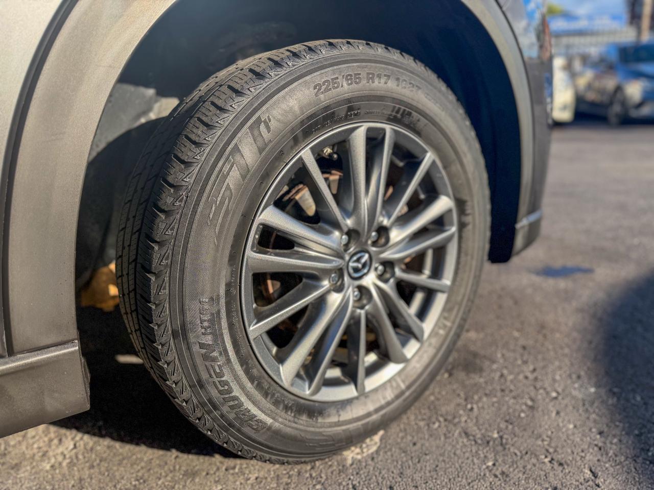 2017 Mazda CX-5 GS/NAVI/BSM/CAMERA/LEATHER/PUS START/HEATED SEATS Photo