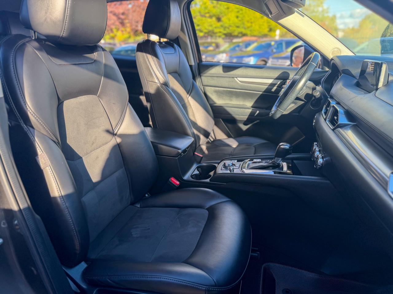 2017 Mazda CX-5 GS/NAVI/BSM/CAMERA/LEATHER/PUS START/HEATED SEATS Photo