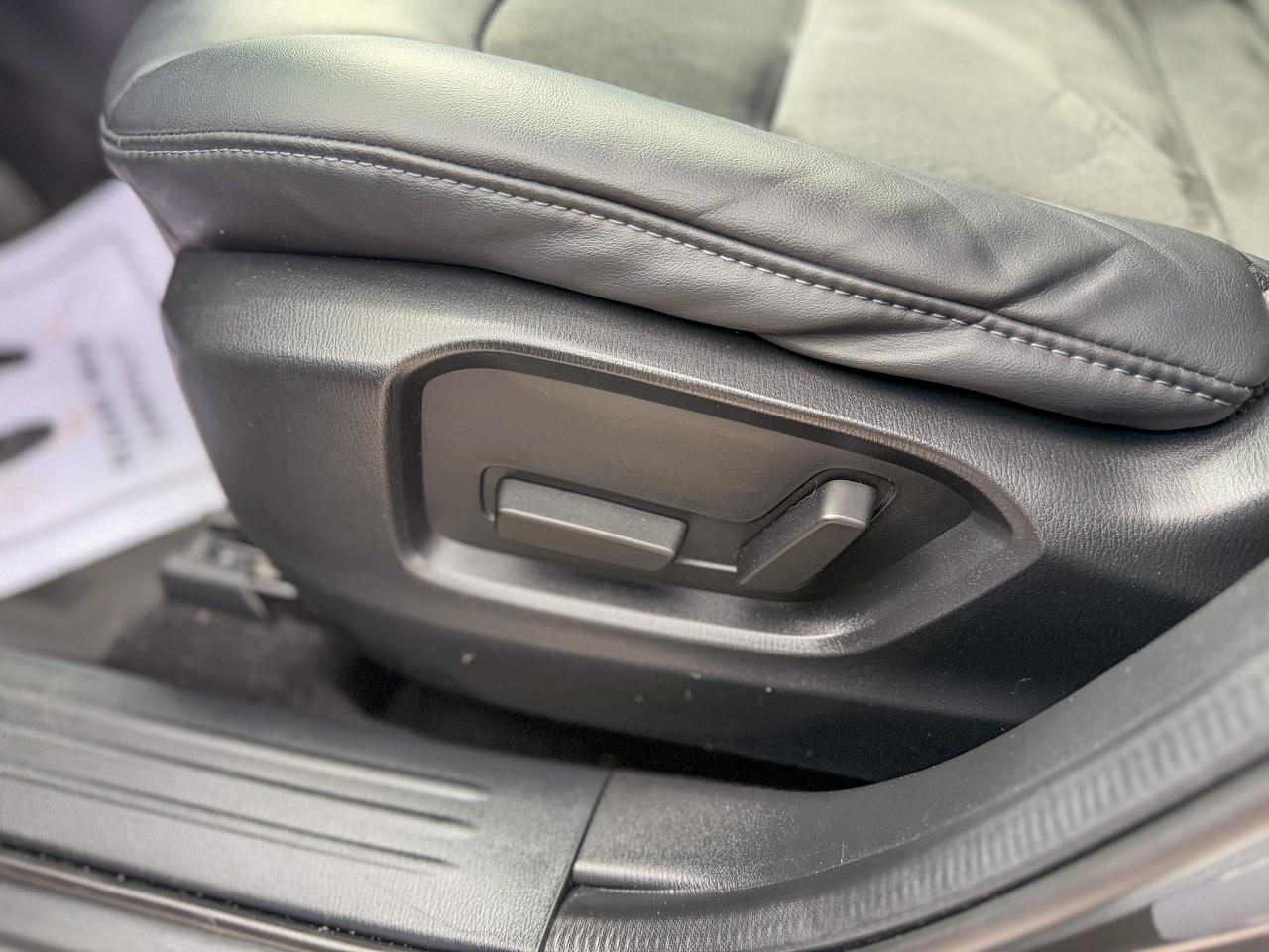 2017 Mazda CX-5 GS/NAVI/BSM/CAMERA/LEATHER/PUSH START Photo