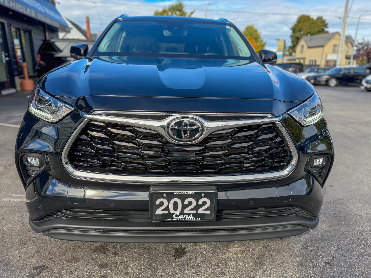 2022 Toyota Highlander Limited/AWD/8 PASS/1 OWNER/NAVI/BSM/CAMERA/PANO Photo