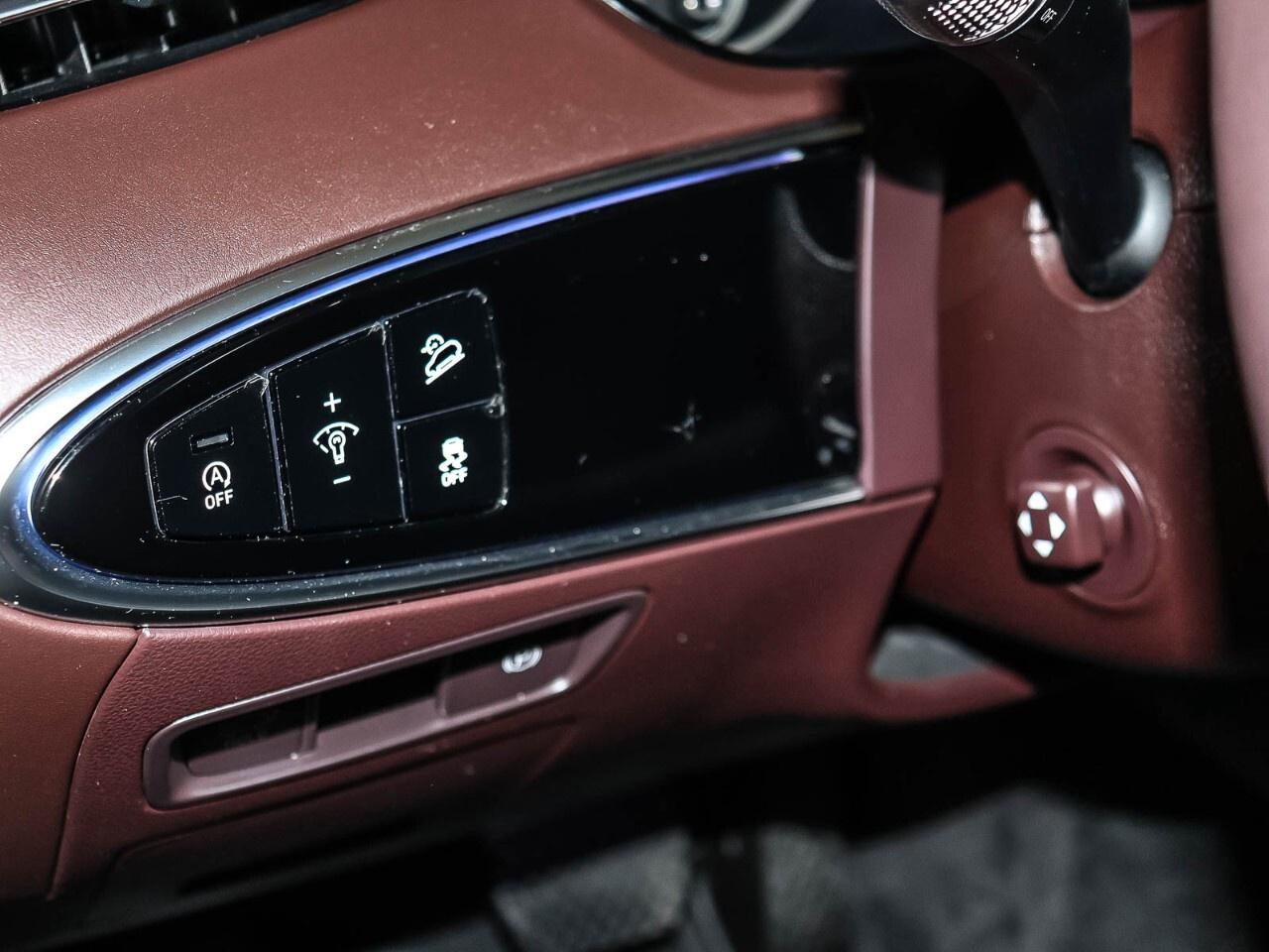 2023 Genesis GV70 2.5T Advanced Plus AWD Photo