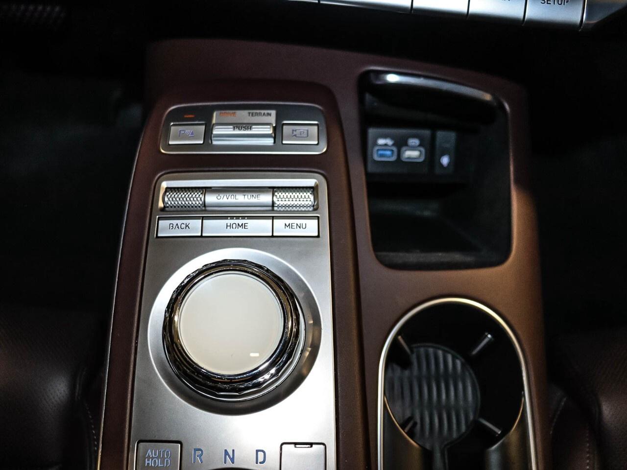 2023 Genesis GV70 2.5T Advanced Plus AWD Photo