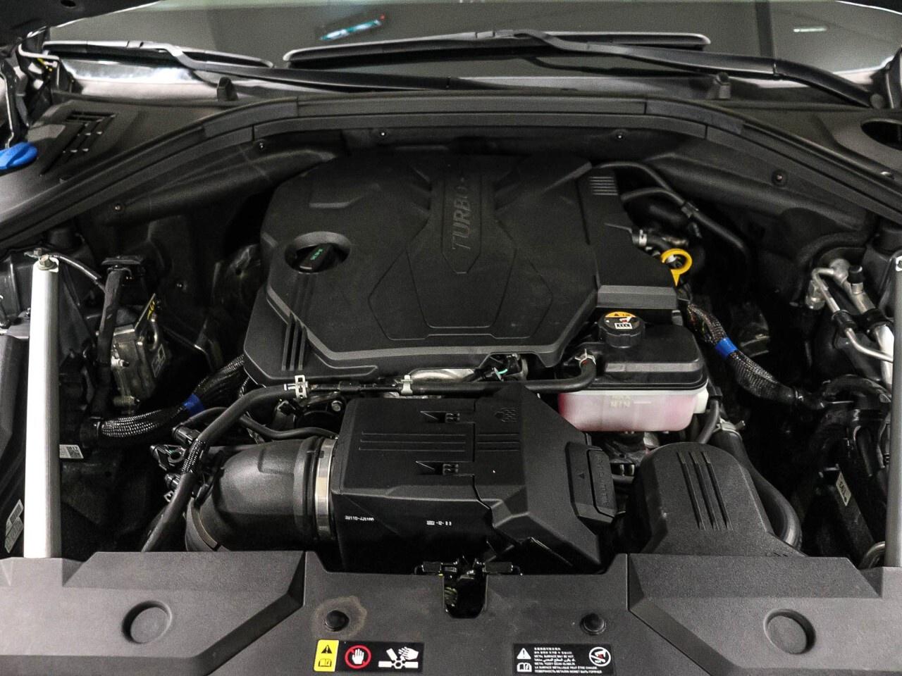 2023 Genesis GV70 2.5T Advanced Plus AWD Photo