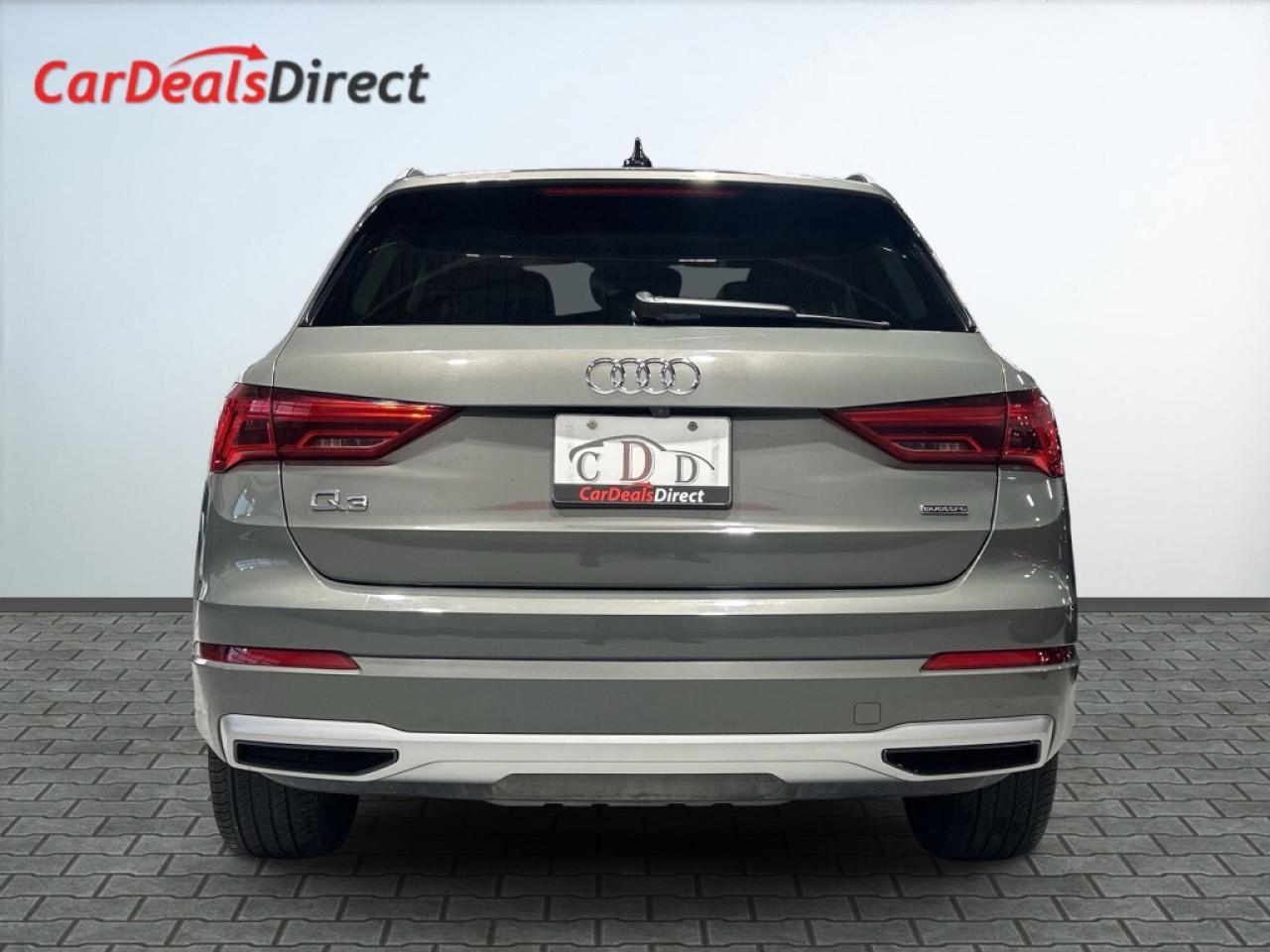 2022 Audi Q3 Komfort / Sunroof / Leather / Navi / Android Car P Photo