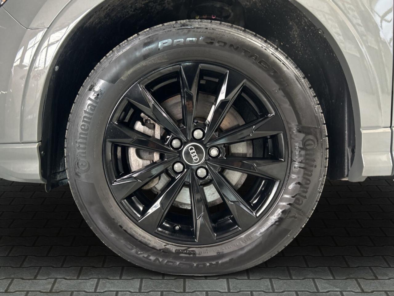 2022 Audi Q3 Komfort / Sunroof / Leather / Navi / Android Car P Photo