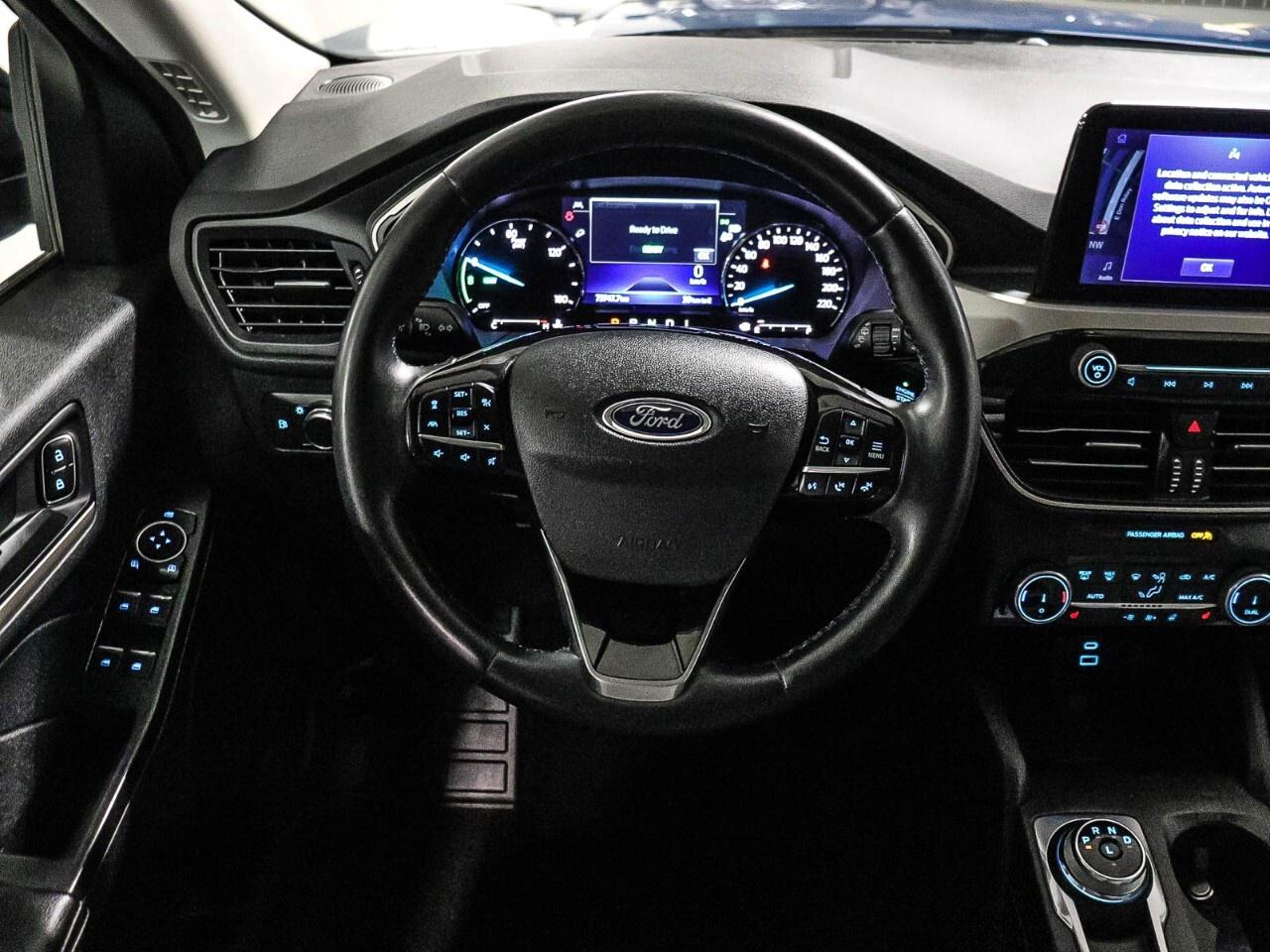 2022 Ford Escape SE Hybrid AWD Photo