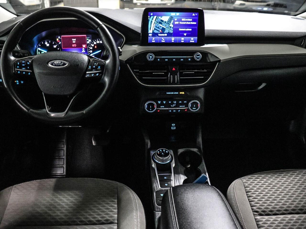 2022 Ford Escape SE Hybrid AWD Photo