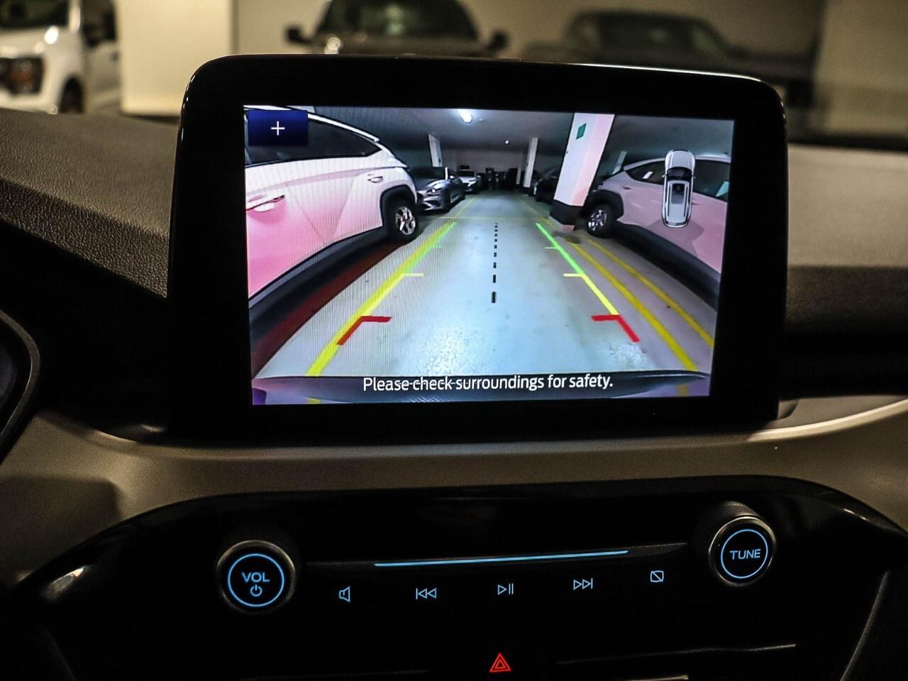 2022 Ford Escape SE Hybrid AWD Photo