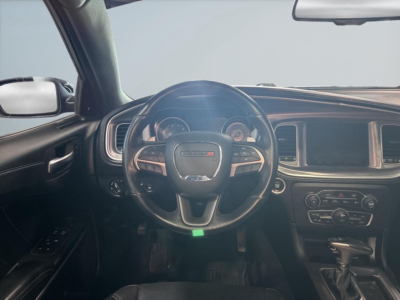 2019 Dodge Charger SXT AWD / Leather / Sunroof / NAVI / Remote Start Photo