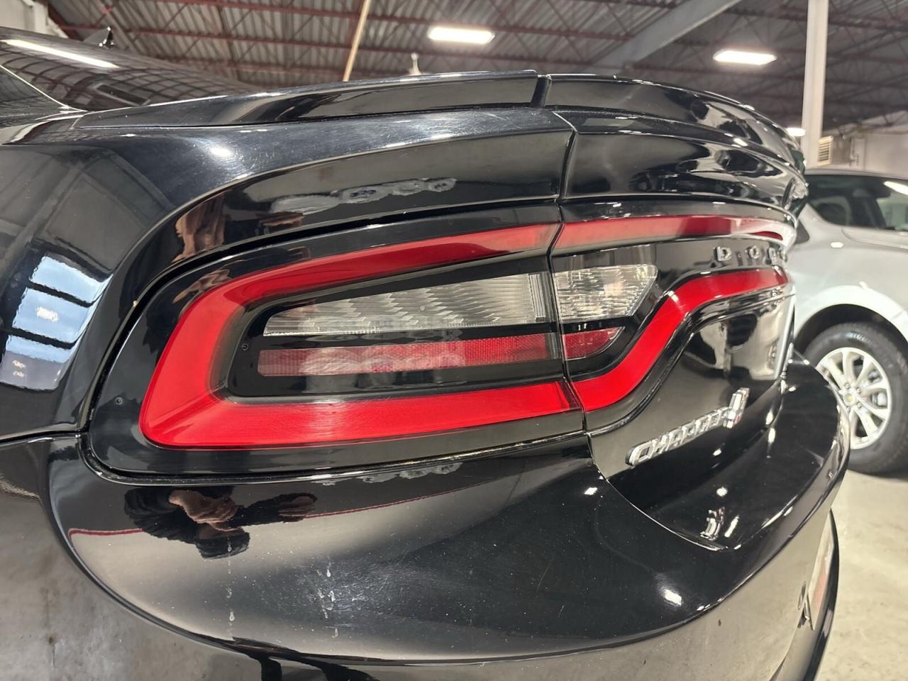 2019 Dodge Charger SXT AWD / Leather / Sunroof / NAVI / Remote Start Photo