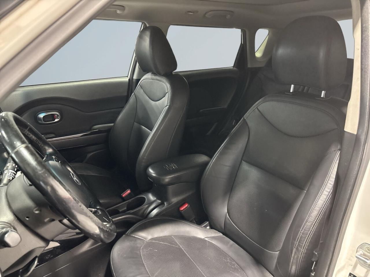 2016 Kia Soul Auto EX / Back Up Cam / Bluetooth / Heated Seats / Photo