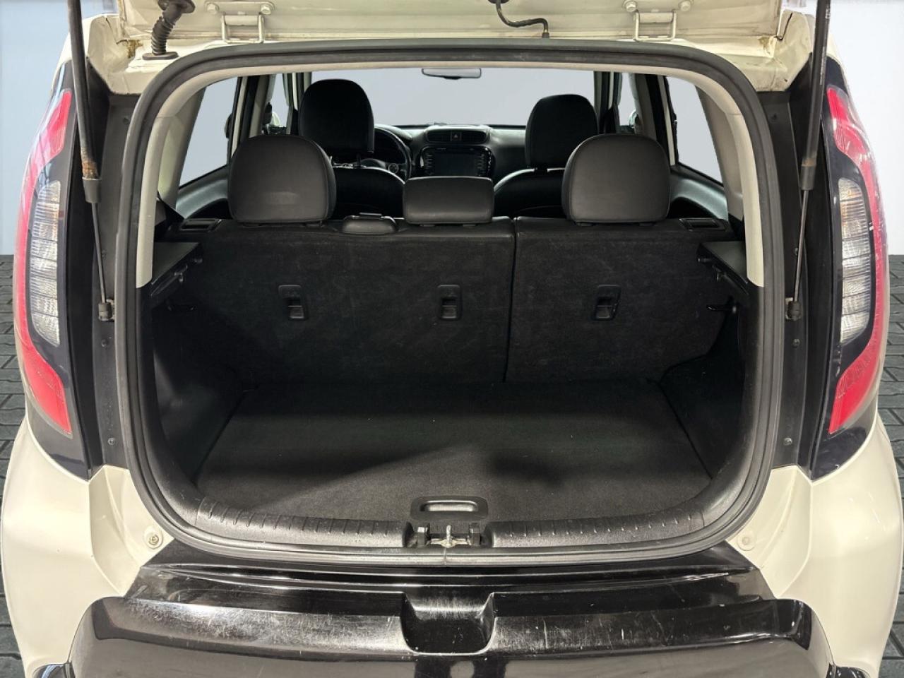 2016 Kia Soul Auto EX / Back Up Cam / Bluetooth / Heated Seats / Photo