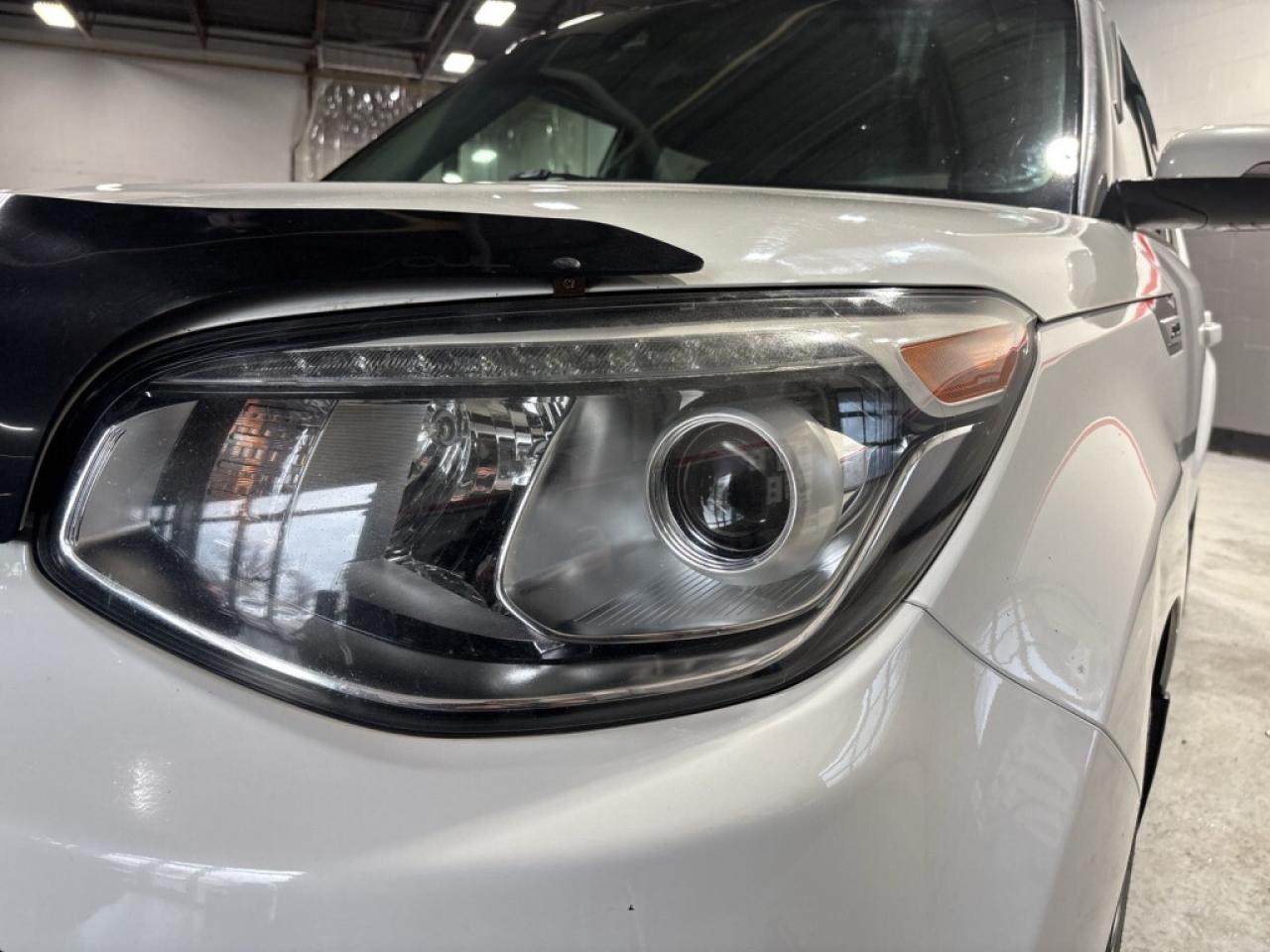 2016 Kia Soul Auto EX / Back Up Cam / Bluetooth / Heated Seats / Photo