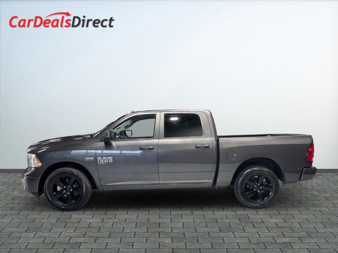 2023 RAM 1500 Classic SLT 4x4 HEMY.5.7L / Backs Up Cam / Bluetooth / Hea Photo
