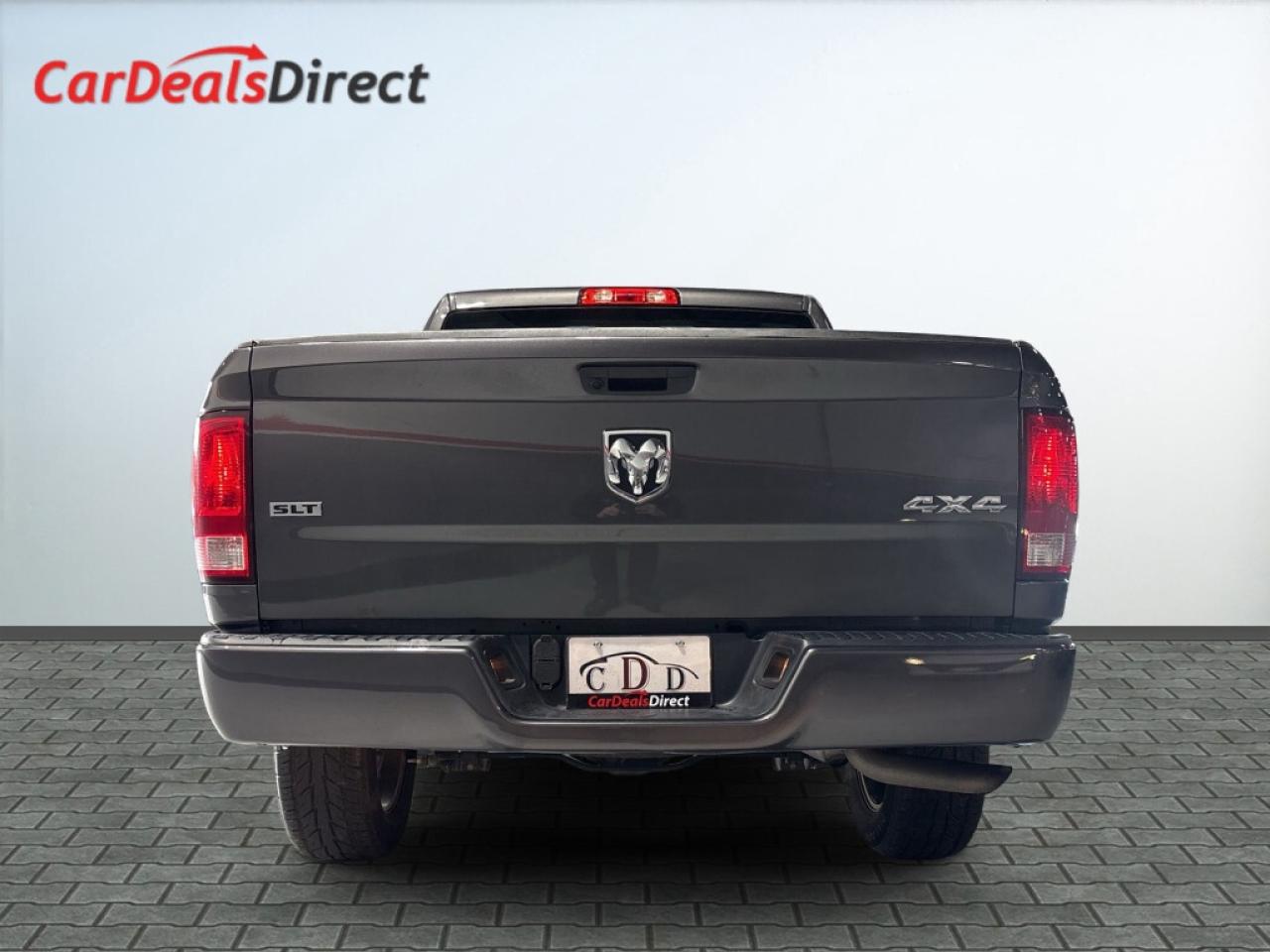 2023 RAM 1500 Classic SLT 4x4 HEMY.5.7L / Backs Up Cam / Bluetooth / Hea Photo