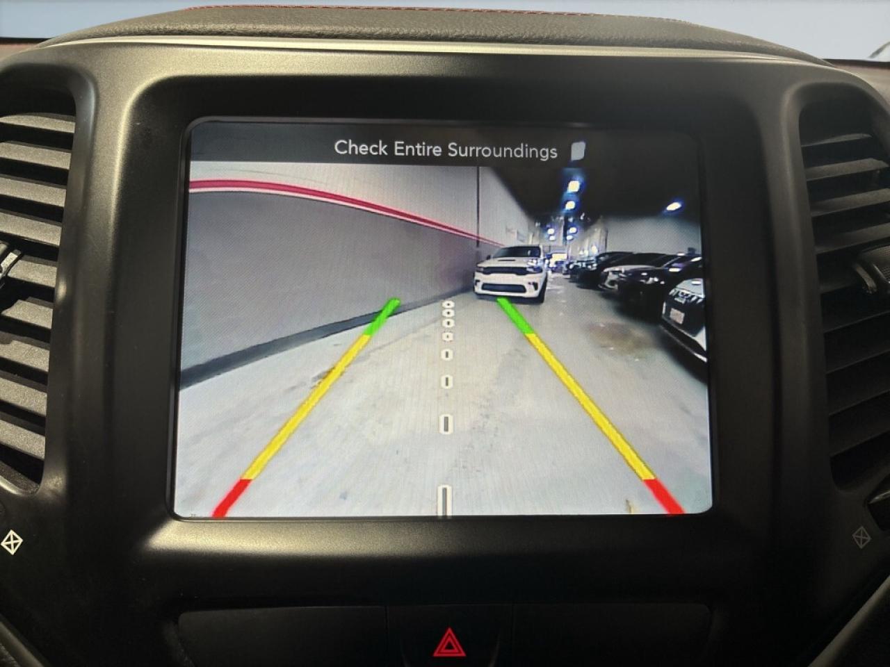 2016 Jeep Cherokee Rugged Luxury Trailhawk 4x4   Leather Heated Seats Photo