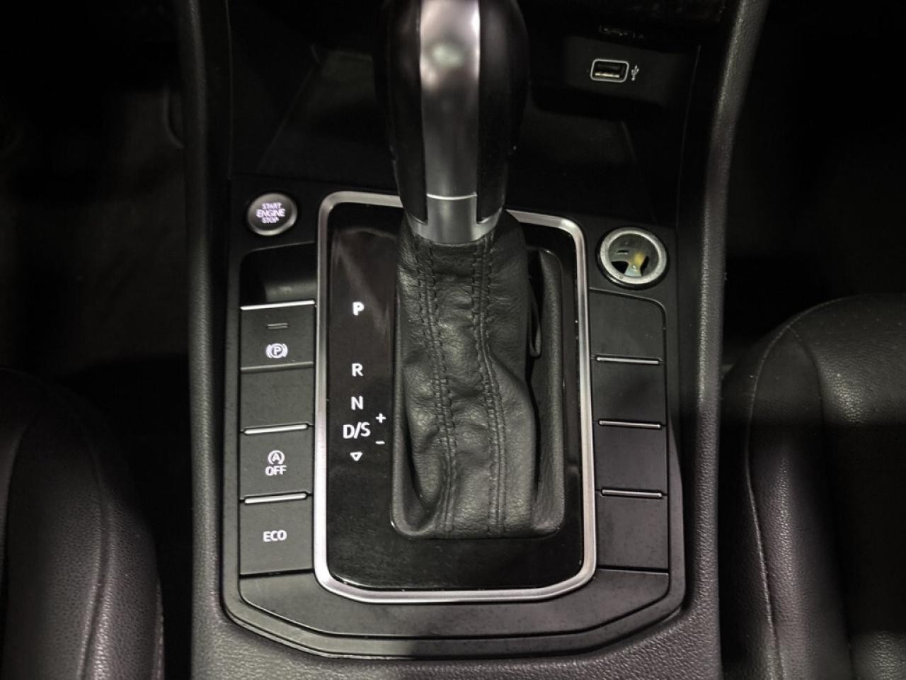 2019 Volkswagen Jetta Highline/Leather/NAVI/Sunroof/Ba cam/Drive Assist/ Photo