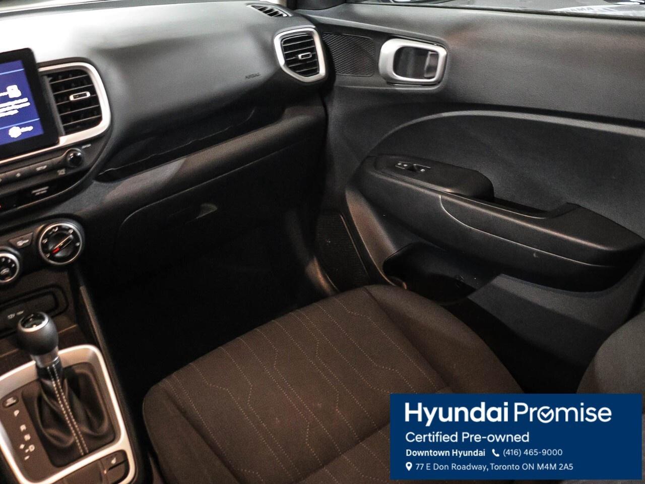 2022 Hyundai Venue Essential IVT Photo