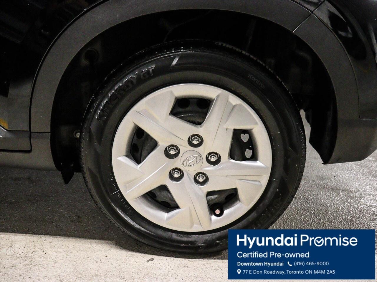 2022 Hyundai Venue Essential IVT Photo