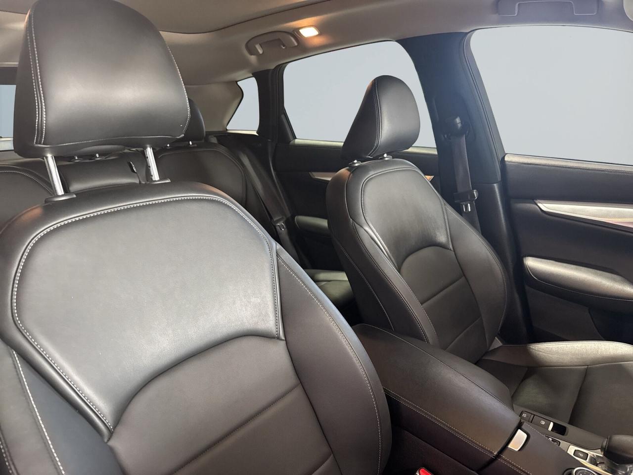 2021 Infiniti QX50 LUXE AWD / Sunroof / Android Carplay / Leather / D Photo