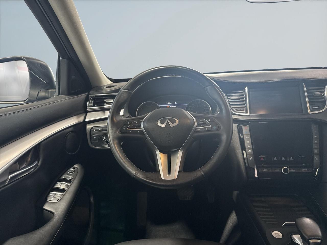 2021 Infiniti QX50 LUXE AWD / Sunroof / Android Carplay / Leather / D Photo