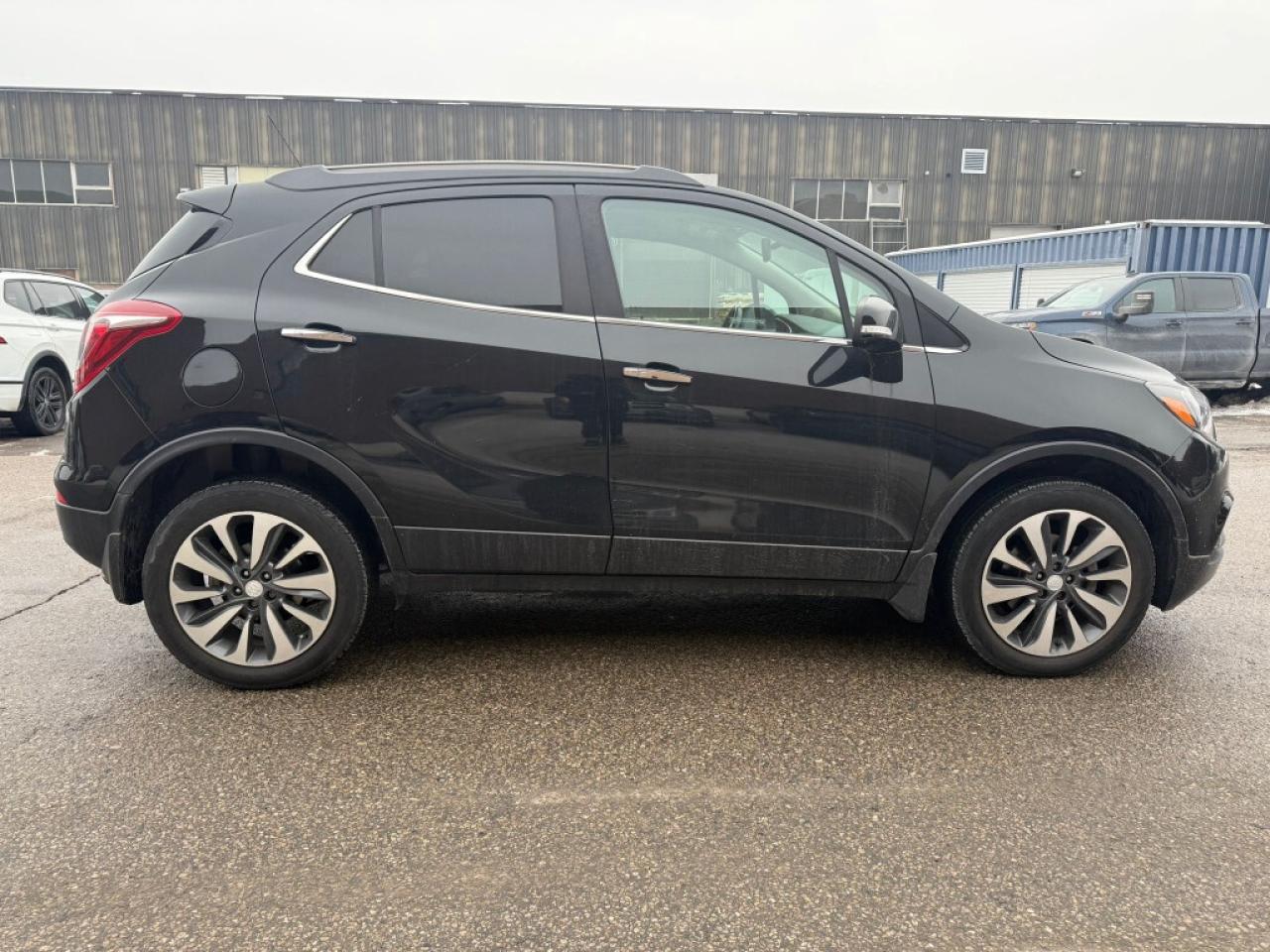 2019 Buick Encore AWD / Essence / Leather / Heated Seats / Remote St Photo3