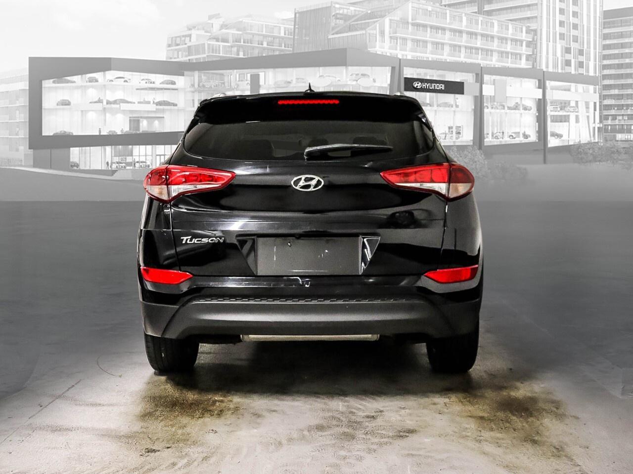 2017 Hyundai Tucson FWD 4dr 2.0L Premium Photo3