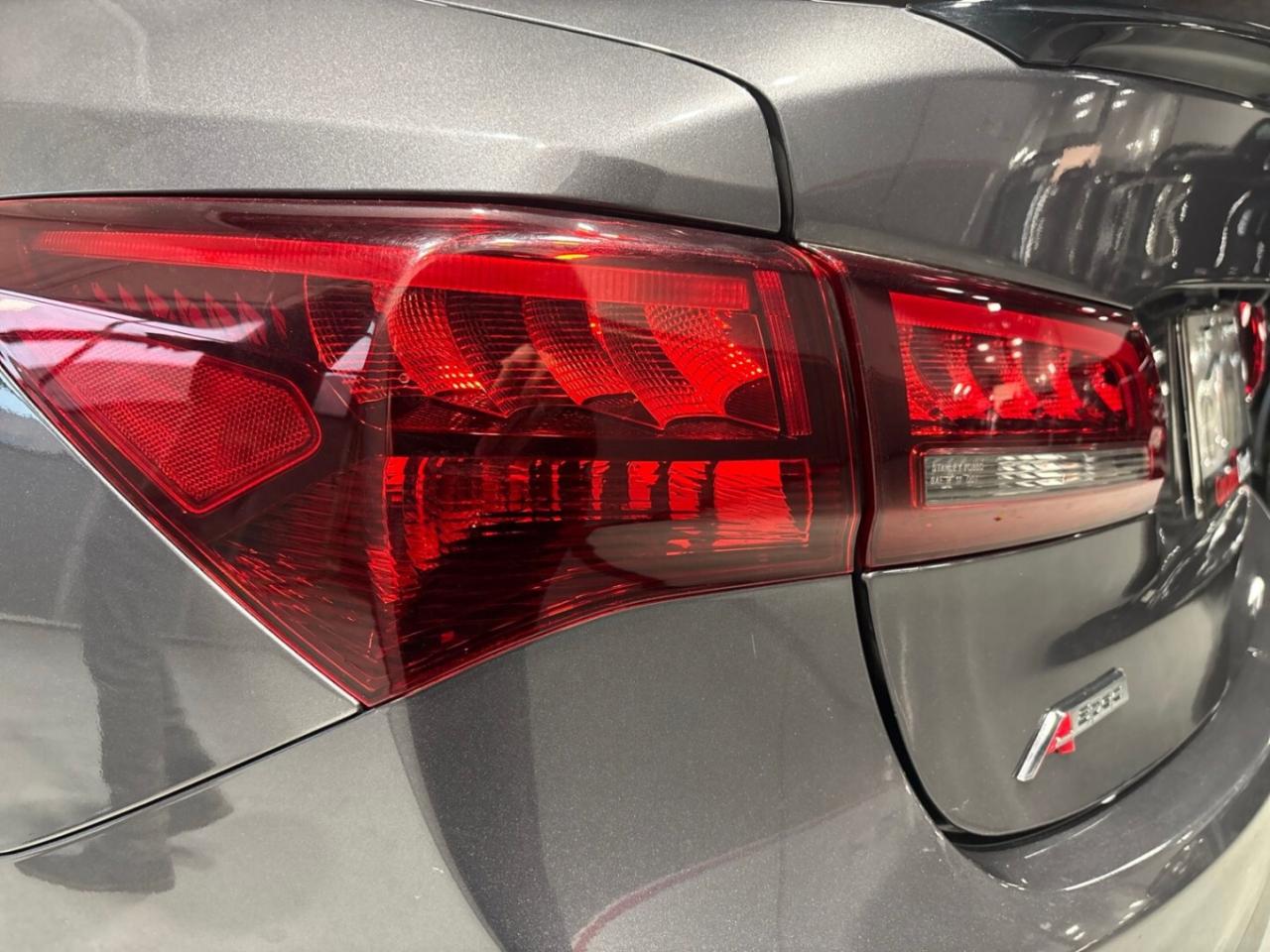 2020 Acura TLX Tech A-Spec / Leather / Sunroof / NAVI / Drive Ass Photo