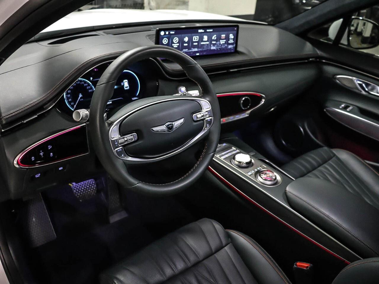 2024 Genesis GV70 2.5T Prestige AWD Photo