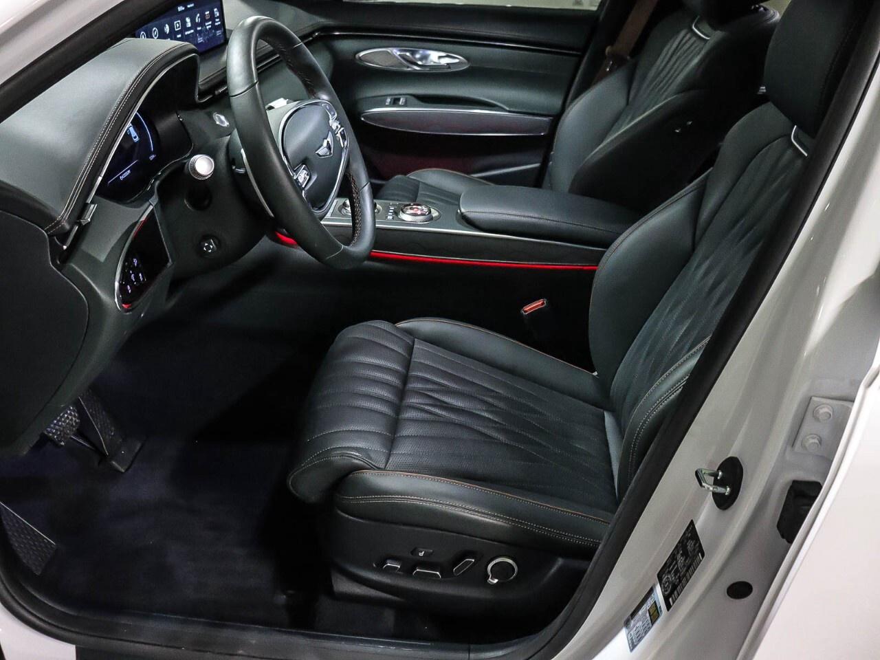 2024 Genesis GV70 2.5T Prestige AWD Photo