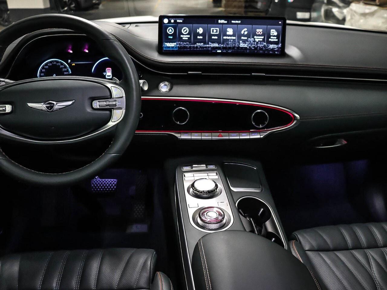 2024 Genesis GV70 2.5T Prestige AWD Photo