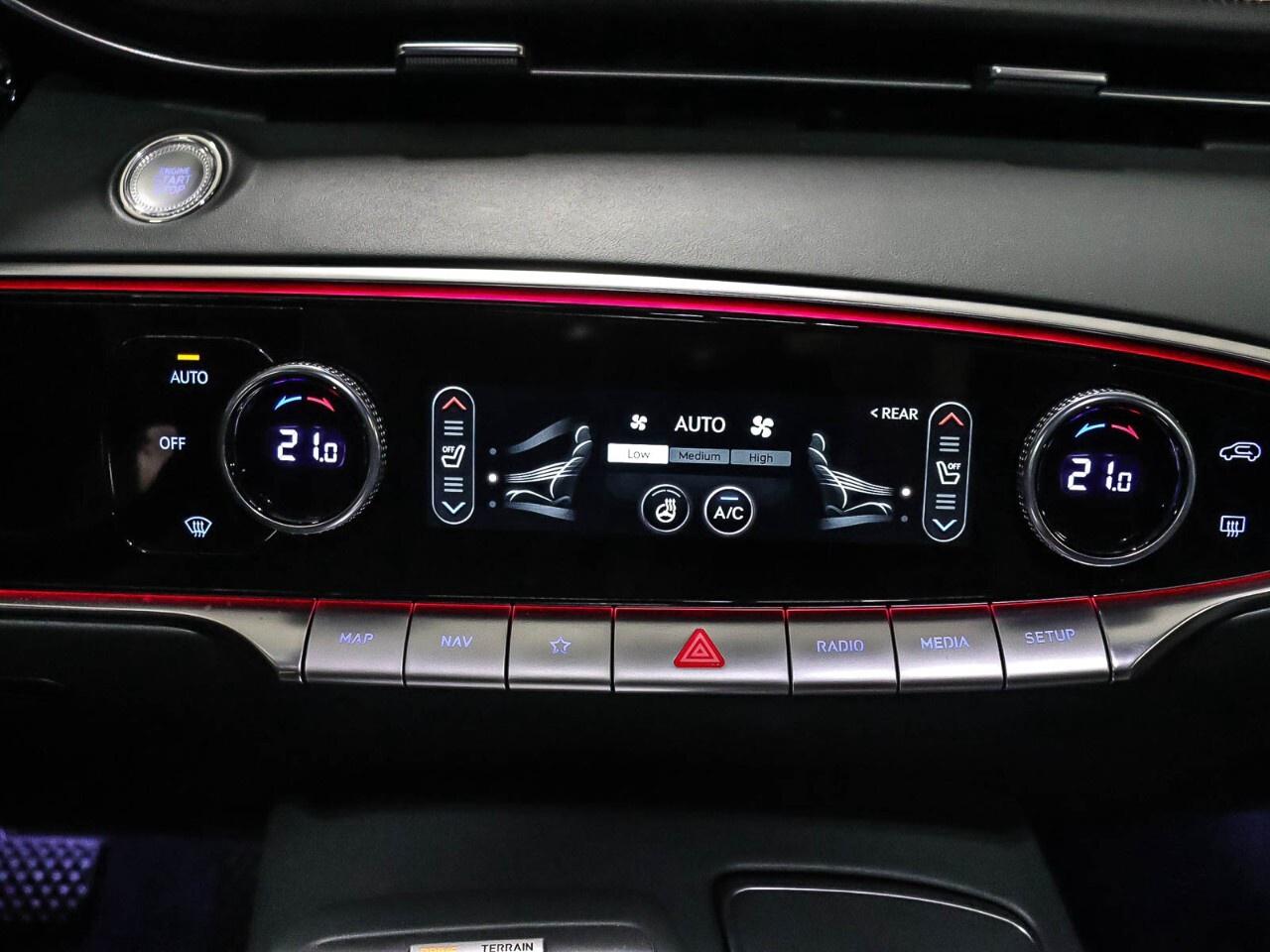 2024 Genesis GV70 2.5T Prestige AWD Photo