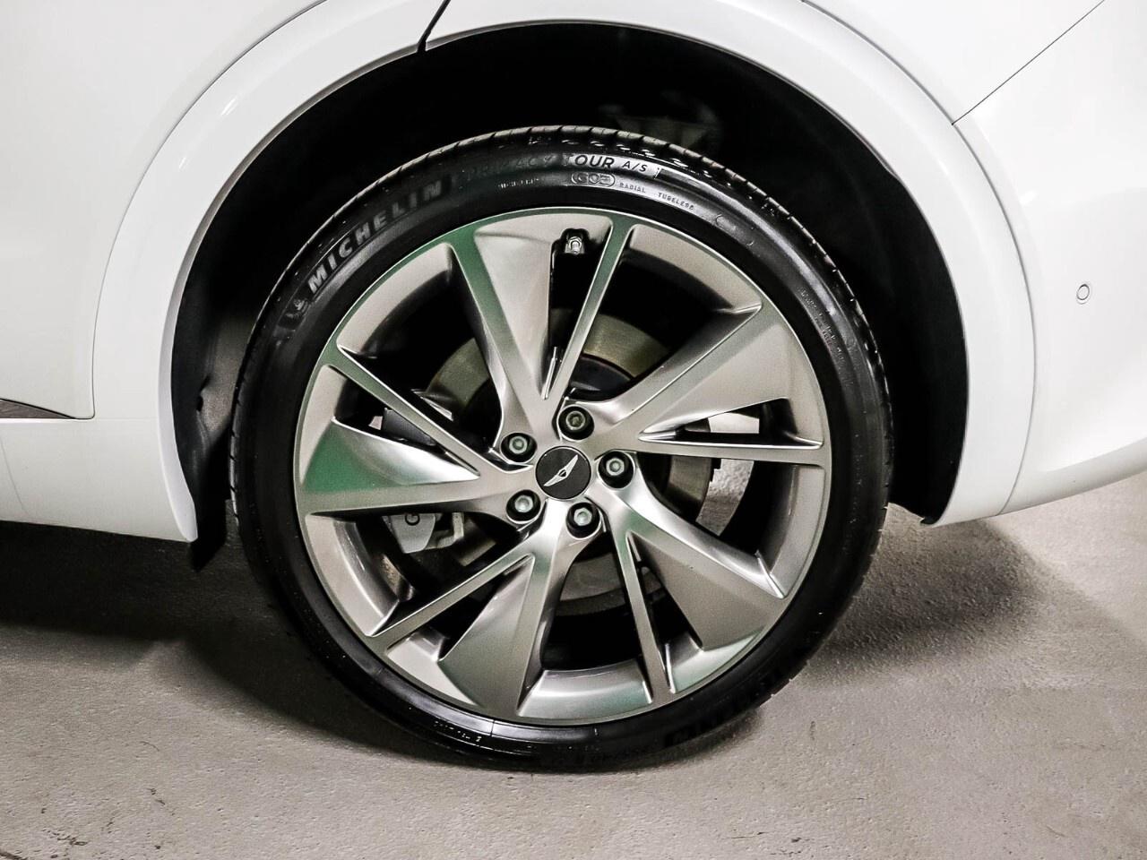 2024 Genesis GV70 2.5T Prestige AWD Photo