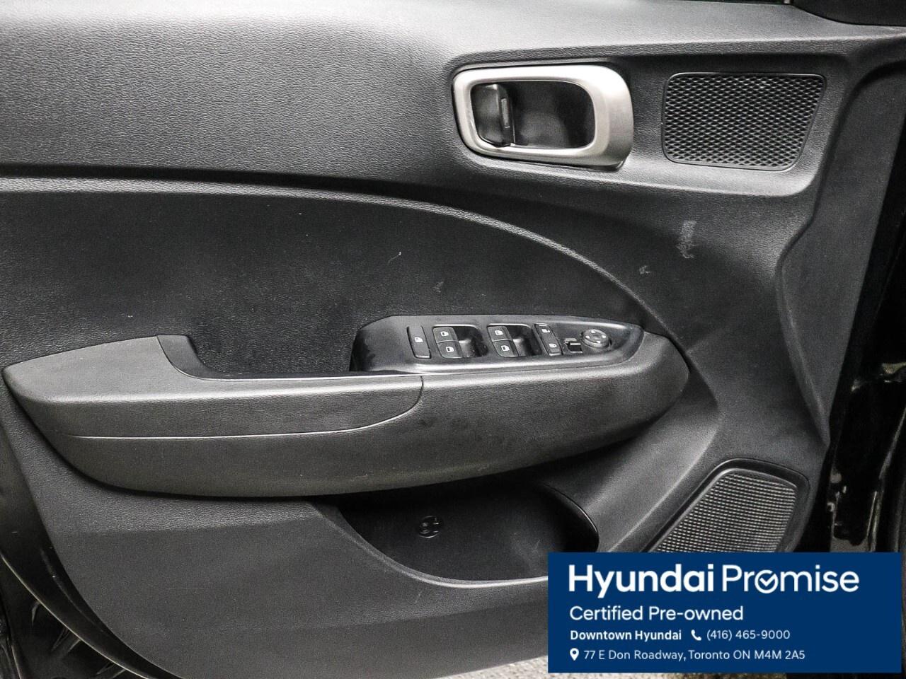 2021 Hyundai Venue Preferred IVT Photo