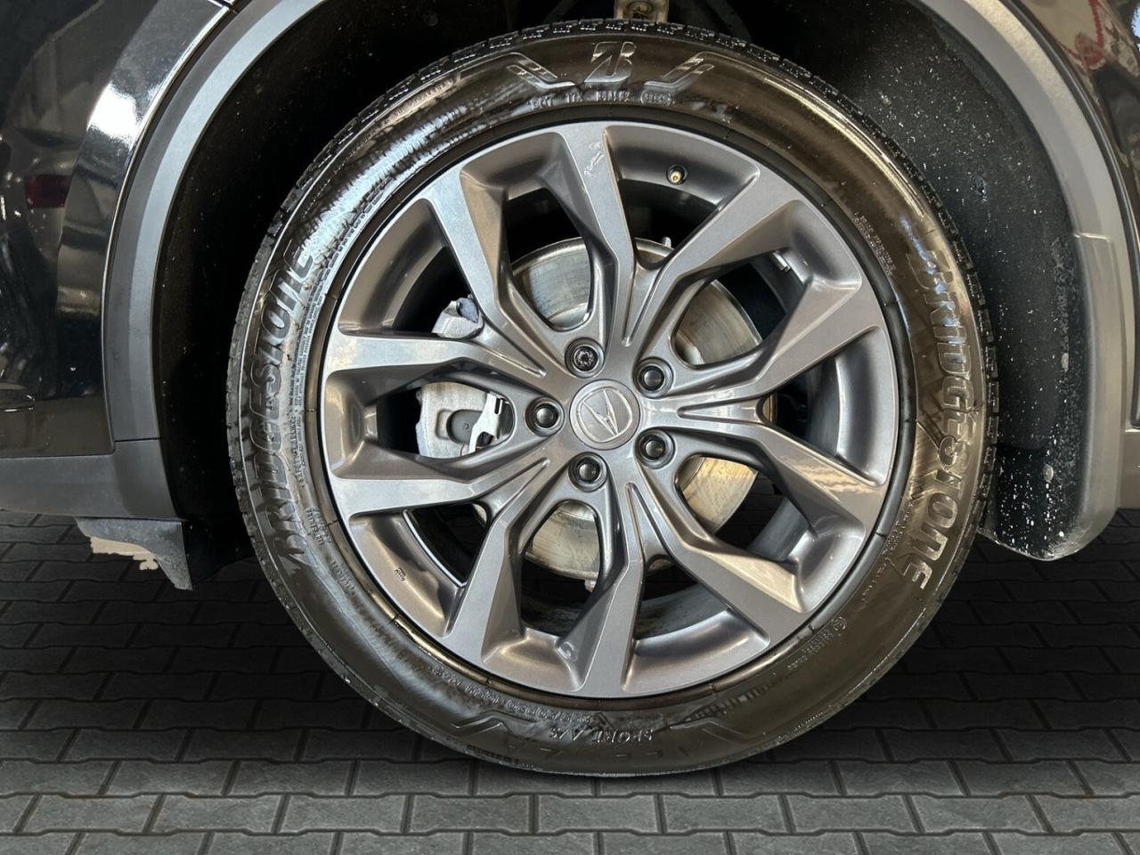 2023 Acura MDX A-Spec AWD / 7 Passenger / NAVI / Sunroof / Drive Photo